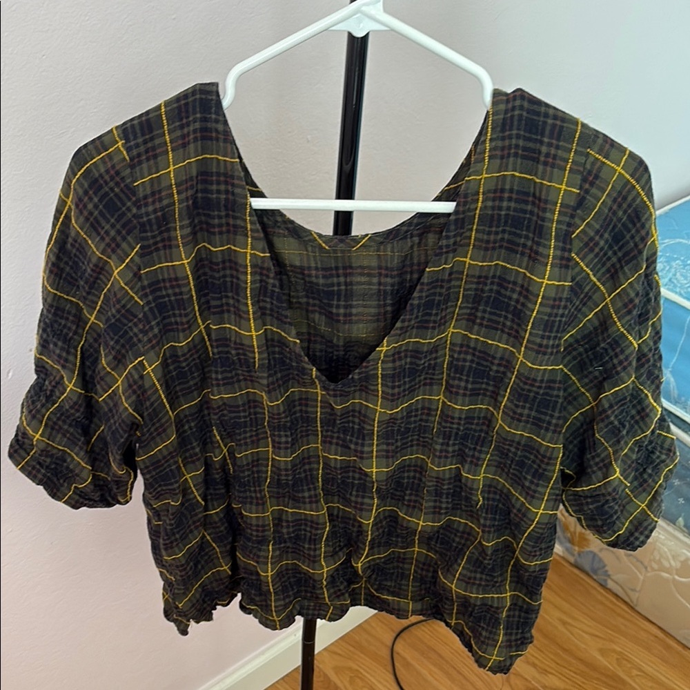 Plaid V-Neck Top